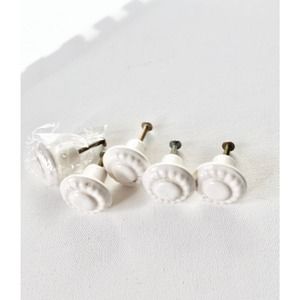 Nantucket 5 Porcelain  White Drawer Cabinet  Knob Pulls